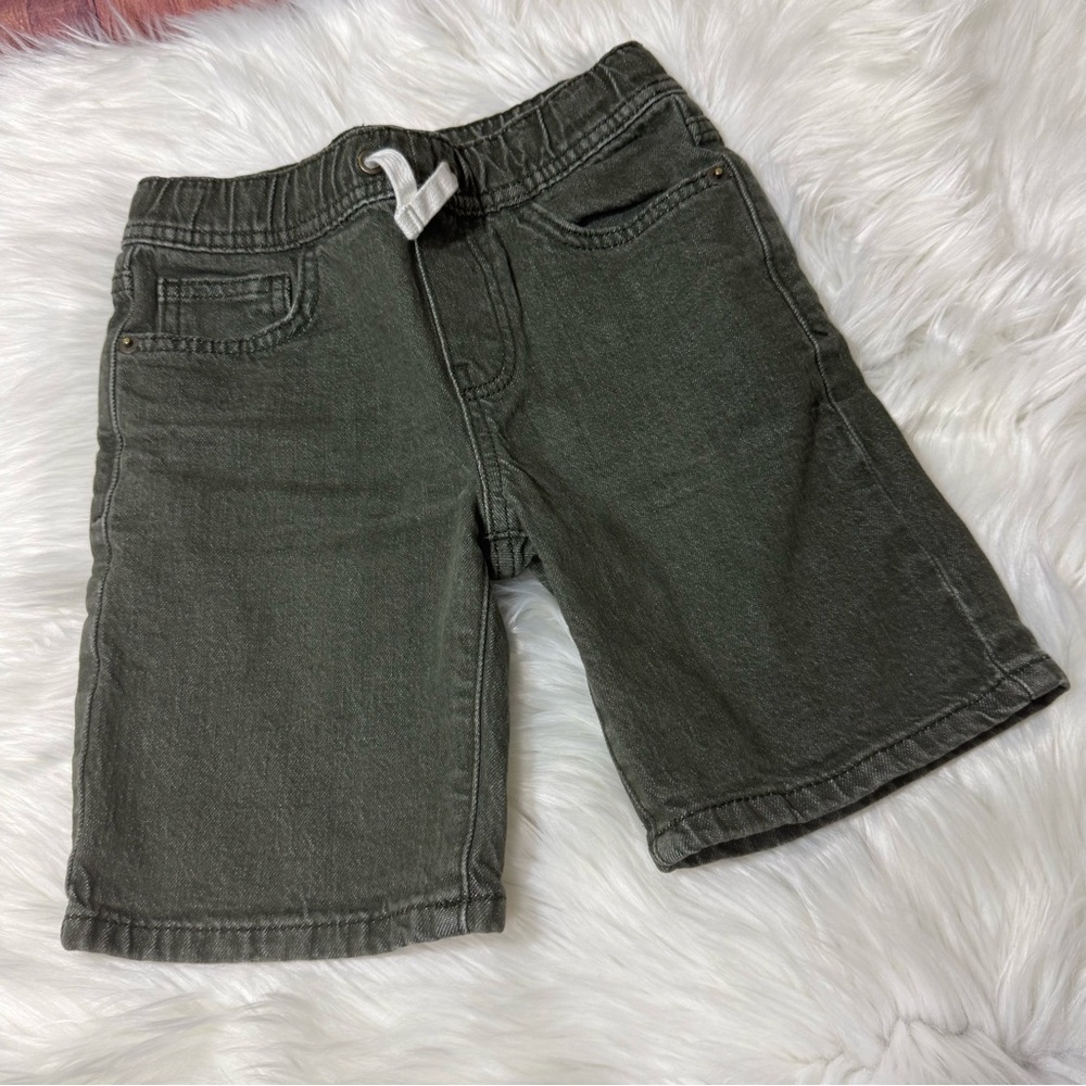 3/$20! Boys small shorts Cat & Jack Olive Green Knit Shorts